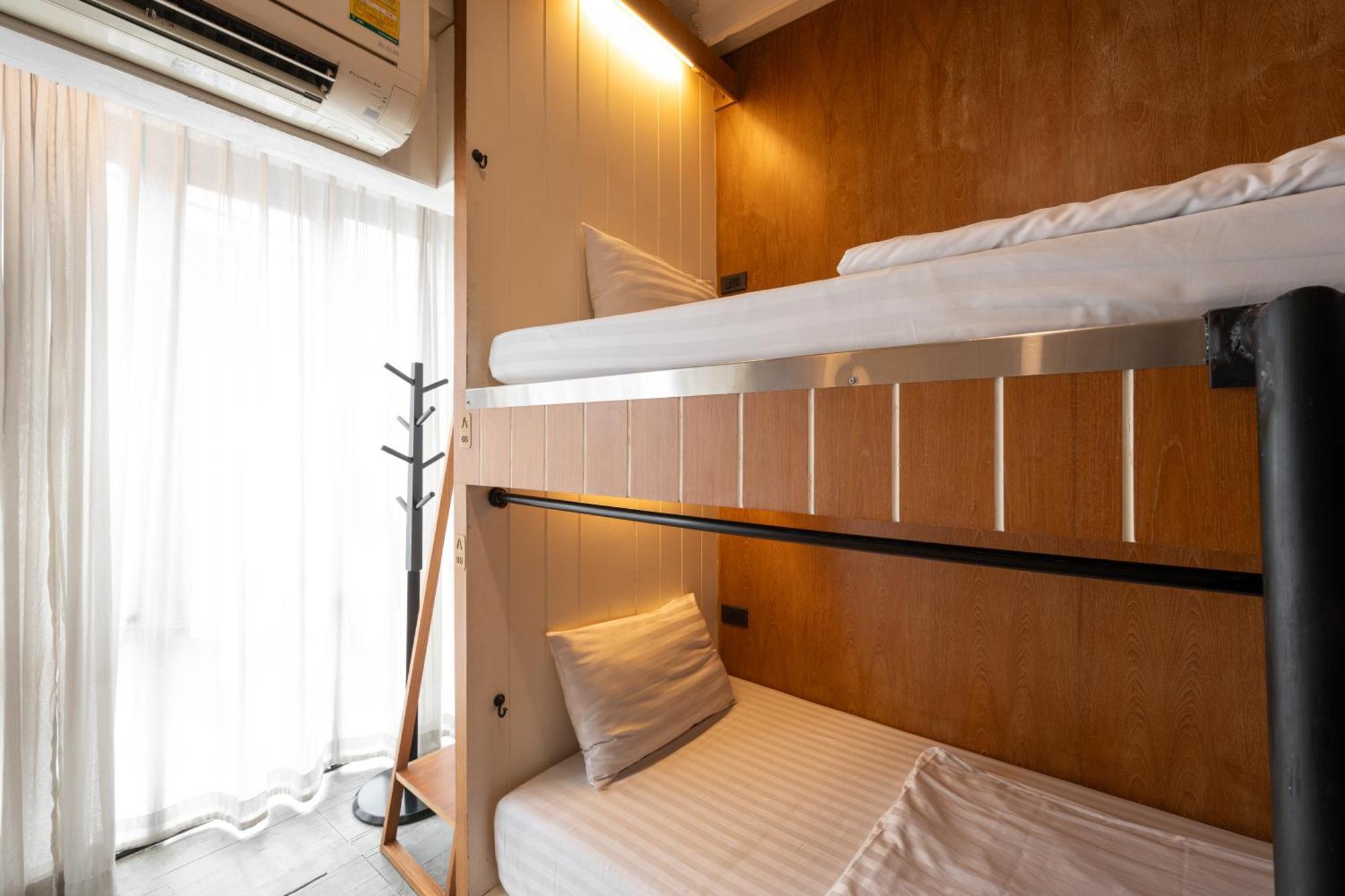 Bed Addict Hostel X Cafe Chiang Mai Exterior foto