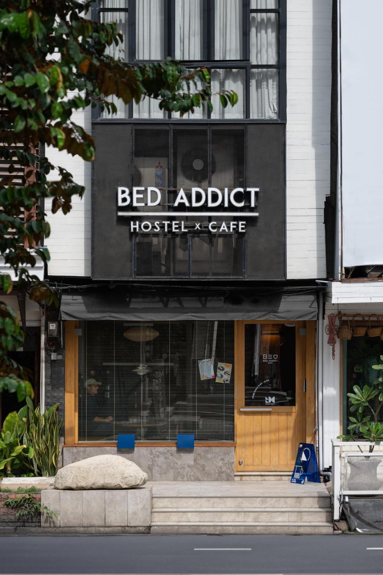 Bed Addict Hostel X Cafe Chiang Mai Exterior foto