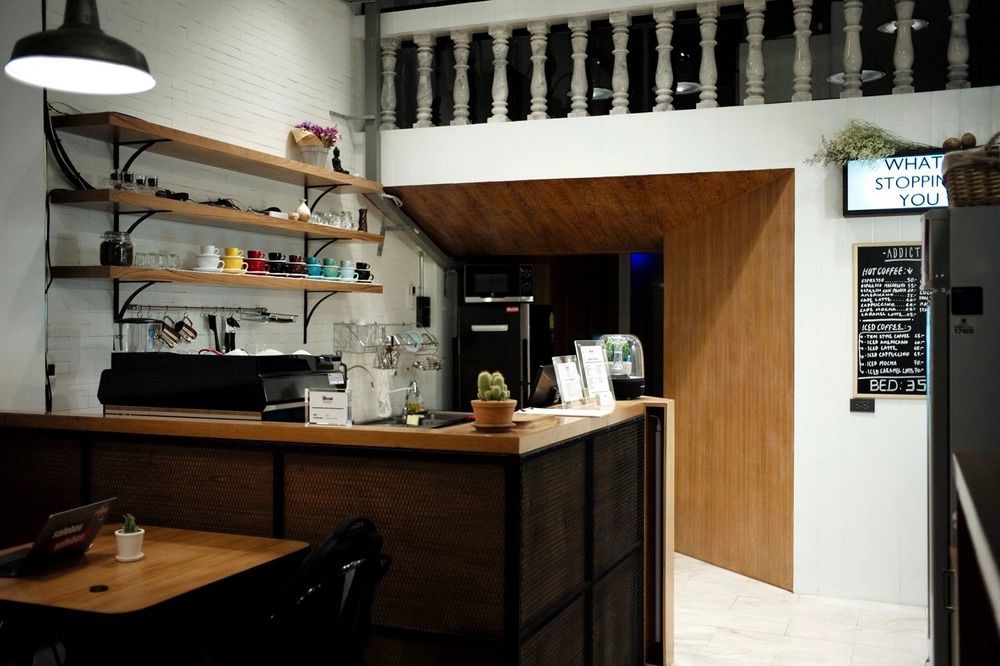 Bed Addict Hostel X Cafe Chiang Mai Exterior foto