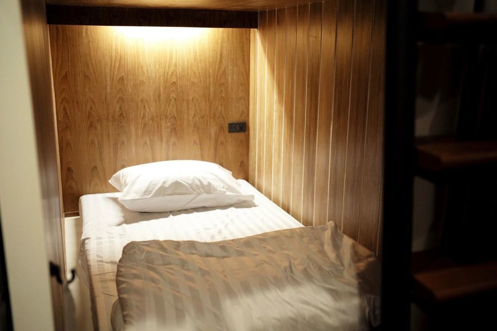 Bed Addict Hostel X Cafe Chiang Mai Exterior foto